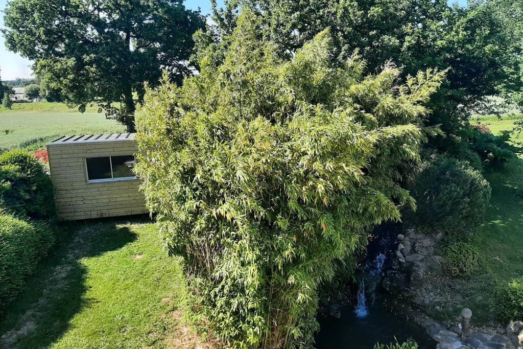 La Maison Bleue Saint-Sauveur-des-Landes ภายนอก รูปภาพ